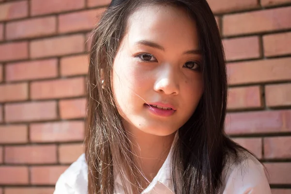 Asia Thai Teen Vit Shirt Vacker Flicka Leende Och Koppla — Stockfoto