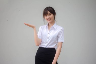 Taylandlı yetişkin üniversite üniforması güzel kız elini göster.