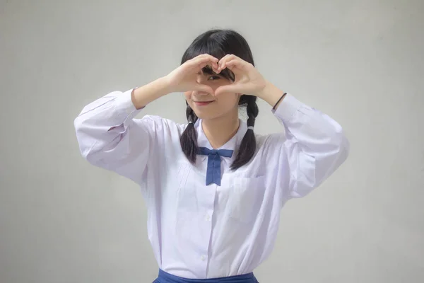 Retrato Tailandés Estudiante Secundaria Uniforme Hermosa Chica Dar Corazón —  Fotos de Stock