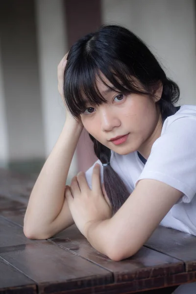 Tailandês Adolescente Linda Menina Japonês Esportes Estudante Uniforme Feliz Relaxar — Fotografia de Stock