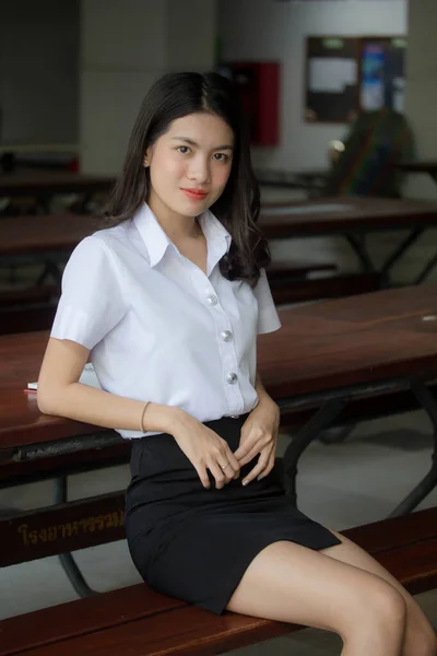 Thai Adulte Étudiant Université Uniforme Belle Fille Détendre Sourire — Photo