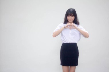 Taylandlı yetişkin öğrenci üniforması. Güzel kalp ver.