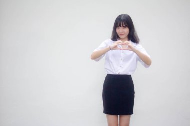 Taylandlı yetişkin öğrenci üniforması. Güzel kalp ver.