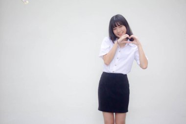 Taylandlı yetişkin öğrenci üniforması. Güzel kalp ver.