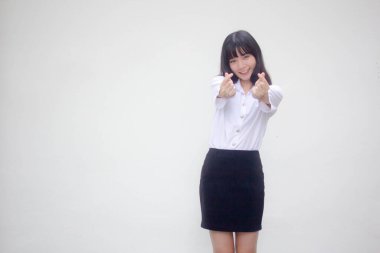 Taylandlı yetişkin öğrenci üniforması. Güzel kalp ver.