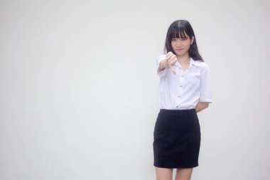 Taylandlı yetişkin üniversite üniforması. Güzel bir kız hoşlanmaz.