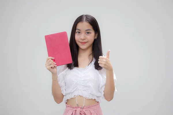 Asiático Tailandés Adolescente Blanco Camiseta Hermosa Chica Mostrar Libro —  Fotos de Stock