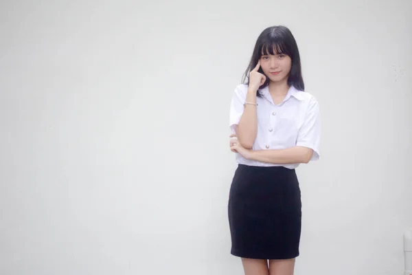 Taylandlı Yetişkin Üniversite Üniforması Güzel Kız Düşün — Stok fotoğraf