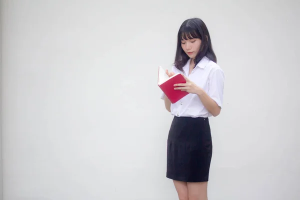 Thai Felnőtt Diák Egyetemi Egyenruha Gyönyörű Lány Olvasni Piros Könyv — Stock Fotó