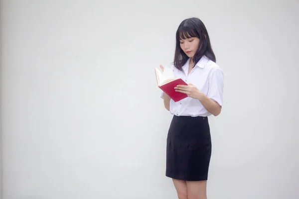 Thai Felnőtt Diák Egyetemi Egyenruha Gyönyörű Lány Olvasni Piros Könyv — Stock Fotó