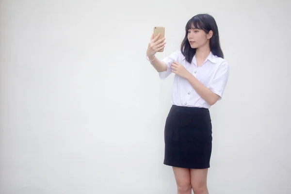 Tailandese Adulto Studente Università Uniforme Bella Ragazza Utilizzando Suo Smart — Foto Stock
