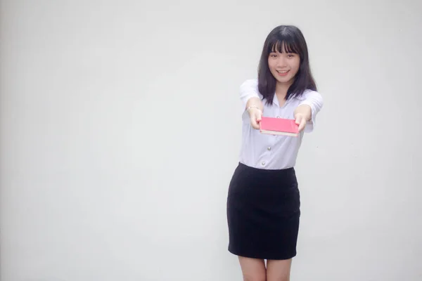 Thai Volwassen Student Universiteit Uniform Mooi Meisje Show Rood Boek — Stockfoto