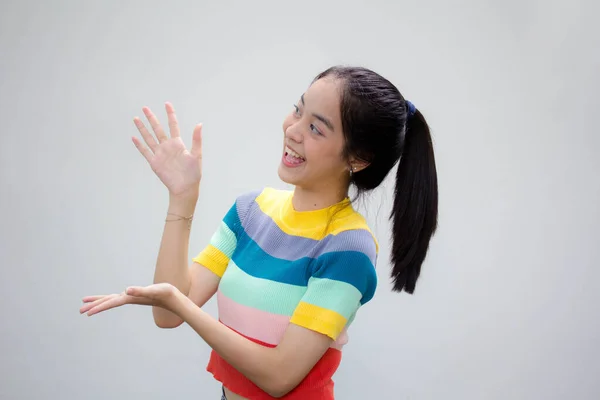 Asiático Tailandés Adolescente Color Camiseta Hermosa Chica Espectáculo Mano —  Fotos de Stock