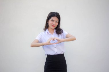 Taylandlı yetişkin öğrenci üniforması. Güzel kalp ver.