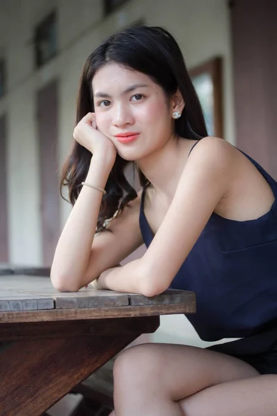 Portrait Thai Adult Beautiful Girl Relax Smile — Stock Photo, Image