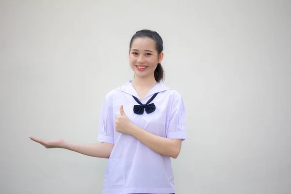 Asya Thai Ortaokulu Öğrencisi Üniforması Güzel Kız Elini Göster — Stok fotoğraf