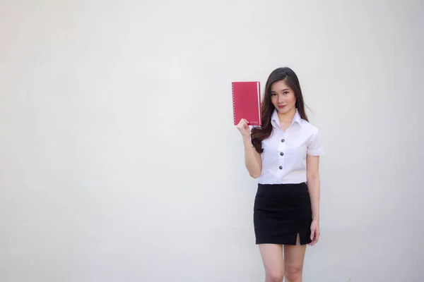 Tailandês Adulto Estudante Universidade Uniforme Bela Menina Mostrar Livro — Fotografia de Stock