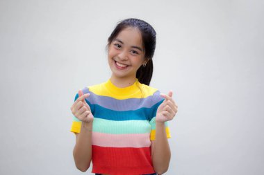 Asia Thai gençlik tişörtü güzel kız kalbini verir