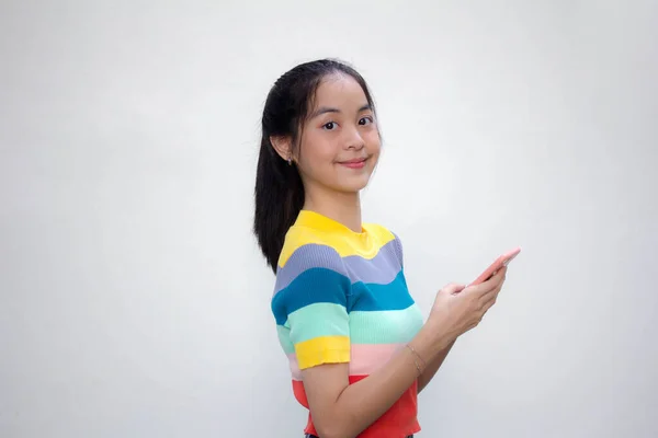 Asiatisch Thai Teen Color Shirt Hübsch Mädchen Using Sie Phone — Stockfoto