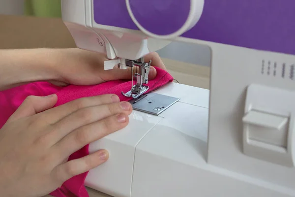 Hands Hold Fabric Machine Sewing Macro — Stock Photo, Image