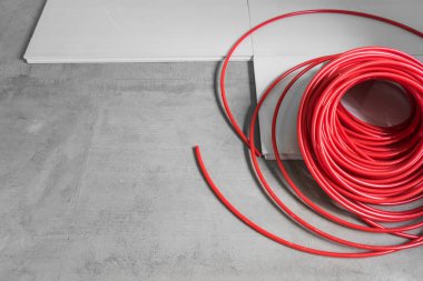 Isı katının kurulumu. Tamir, mühendislik. Yeraltı ısıtma teknolojisi. İnşaat işleri, tamirat. Yenileme