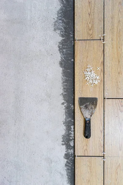 Seramik Döşemeler. Döşeme döşemesi hazırlığı.