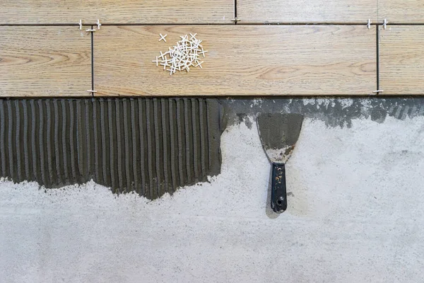 Seramik Döşemeler. Döşeme döşemesi hazırlığı.