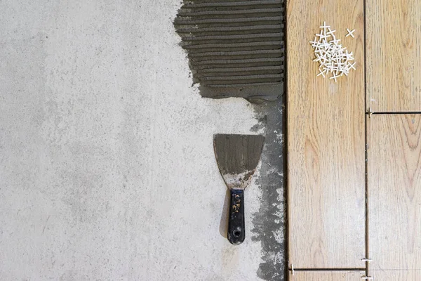 Seramik Döşemeler. Döşeme döşemesi hazırlığı.