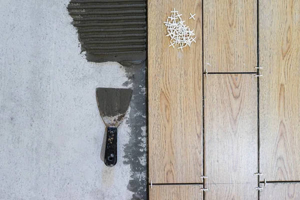 Seramik Döşemeler. Döşeme döşemesi hazırlığı.