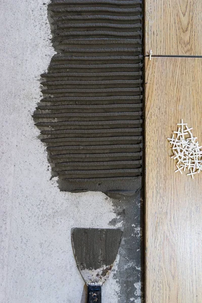 Seramik Döşemeler. Döşeme döşemesi hazırlığı.