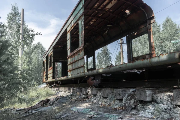 Transports Ferroviaires Abandonnés Détruits Dans Forêt — Photo