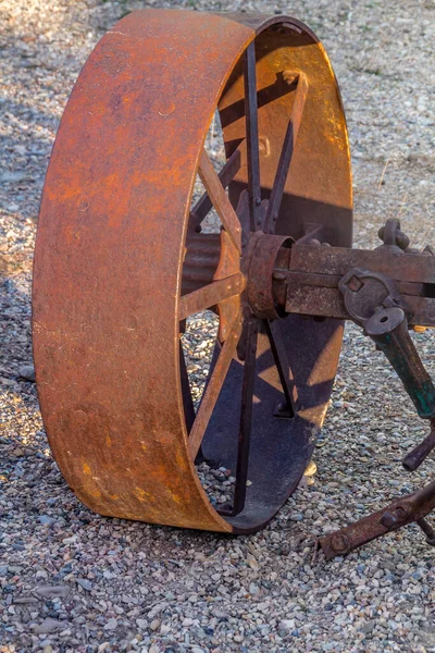 Těžká Kolečka Vozu Jsou Nečinná Nanton Alberta Kanada — Stock fotografie