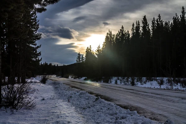 Soleil Culminant Travers Les Nuages Aire Loisirs Provinciale Waiprous Creek — Photo