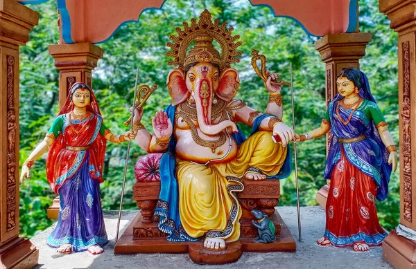 Piękny Posąg Lorda Ganeshy Indianie Czczą Pana Ganeshę Jako Boga — Zdjęcie stockowe
