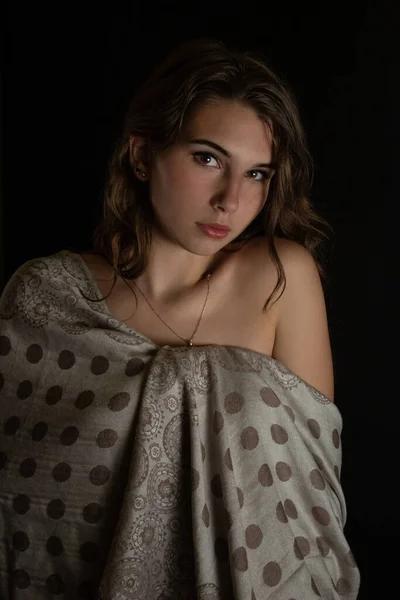 Portrait Beautiful Lonely Girl Curly Hair Isolated Dark Background Studio — Stock Photo, Image