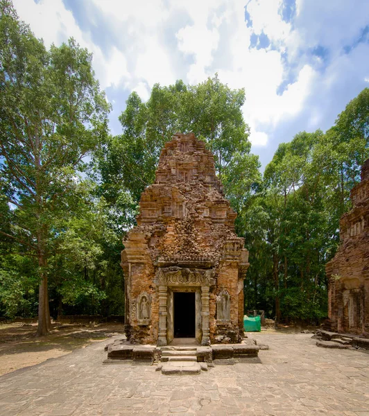 Tegel Och Sten Förstört Stupas Och Terrass Och Ingången Till — Stockfoto