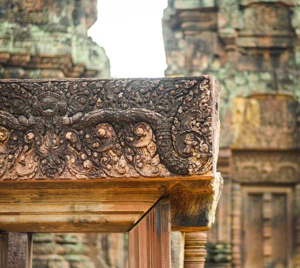 Detalhe Baixo Relevo Escultura Demônio Mitologia Hindu Banteay Srei Templo — Fotografia de Stock