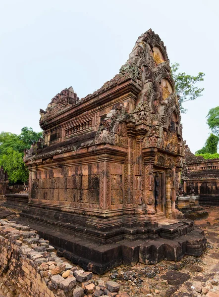 Sten Och Tegeldårar Banteay Srei Det Finaste Utsmyckade Antika Templet — Stockfoto