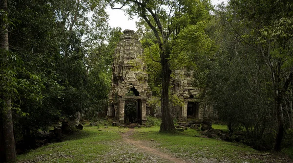 Estupa Entrada Abandonada Templo Hindu Preah Khan Set Filme Tomb — Fotografia de Stock