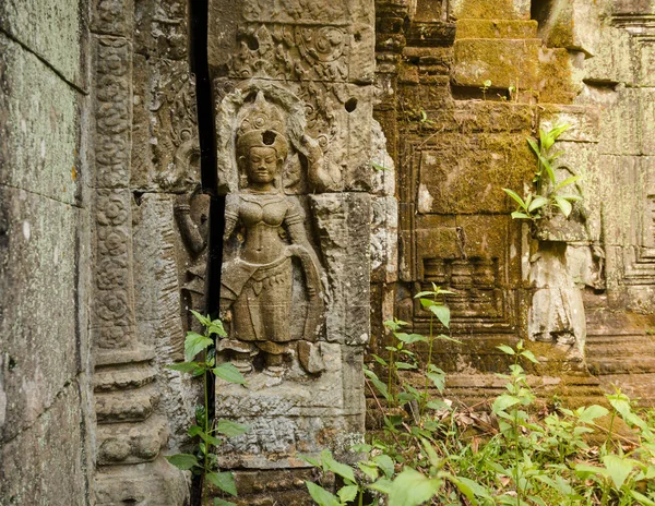 Scultura Pietra Apsara Ballerina Della Mitologia Indù Scolpita Nel Tempio — Foto Stock