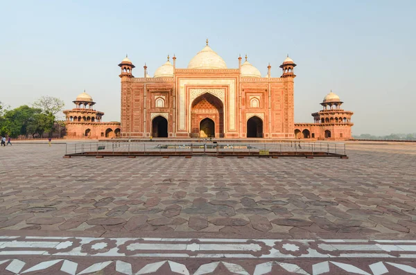 Fachada Mesquita Ocidental Principal Sala Oração Monumento Taj Mahal Agra — Fotografia de Stock