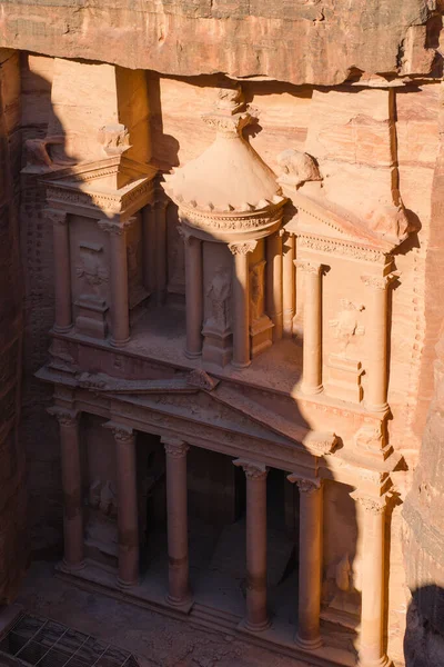 Petra Punto Riferimento Iconico Centrale Tesoro Visto Dal Canyon Noto — Foto Stock