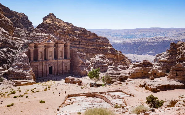 El Deir (Manastır) Panoraması, Ürdün 'ün Petra kentinin dünya mirası alanında ünlü bir dönüm noktası ve bakış açısıdır..