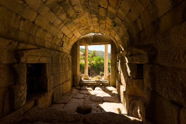 Antiguas Ruinas Romanas Templo Ninfa Venus Cerca Temnine Faouqa Zahle — Foto de Stock