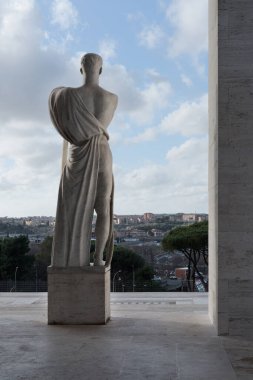 Square Colosseum (Palazzo della Civilta Italiana), İtalya 'nın başkenti Roma' da bulunan rasyonalizm mimarisi bölgesinde yer alan faşist dönemden kalma bir yapı.