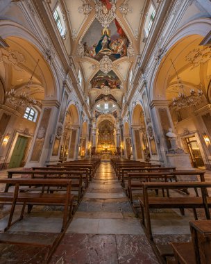 Boyanmış tavan ve Collegiata Bazilikası, Catania, İtalya