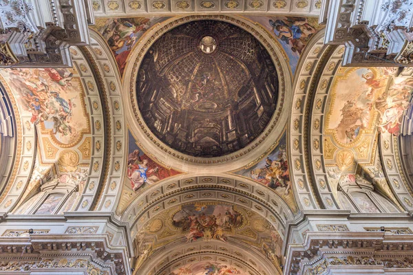 Рим Италия Февраля 2020 Окрашенные Своды Церкви Святого Игнатия Тромпом — стоковое фото