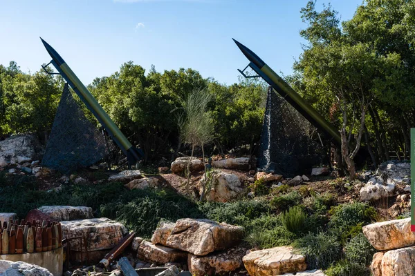 Mleeta, Lübnan - 4 Ocak 2019: Mleeta Turizm Anıtı Hizbullah Müzesi, Lübnan 'ın Lübnan-İsrail savaşlarından sonra Lübnan' ın başkenti Mleeta 'da meydana gelen çatışmalı askeri teçhizatın tarihi yapısıdır.