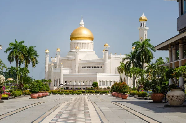Bandar Brunei Setembro 2014 Mesquita Omar Ali Saifuddien Domina Pequeno — Fotografia de Stock
