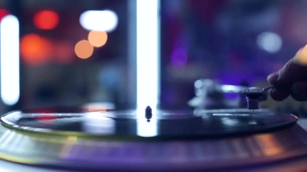 Vinyl Turntable Player Närbild — Stockvideo